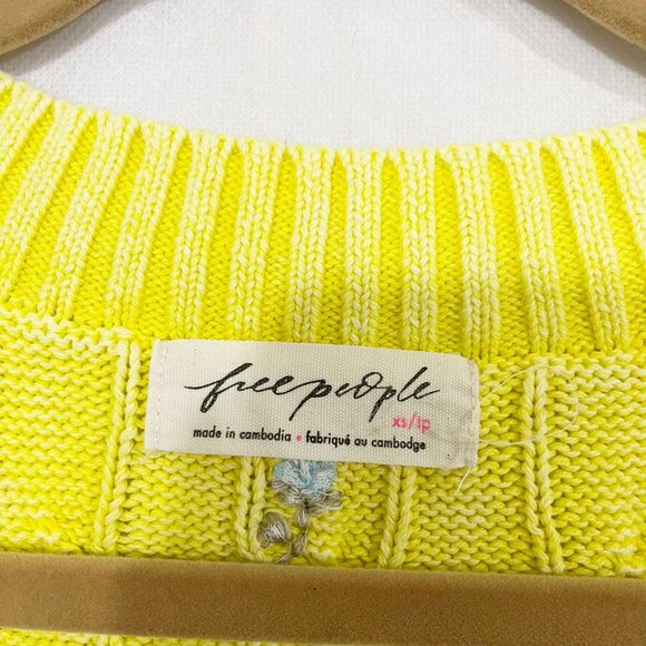 Free People Plumeria Floral Sweater Vest Cable Knit Embroidered Yellow - Size XS - Picture 3 of 5